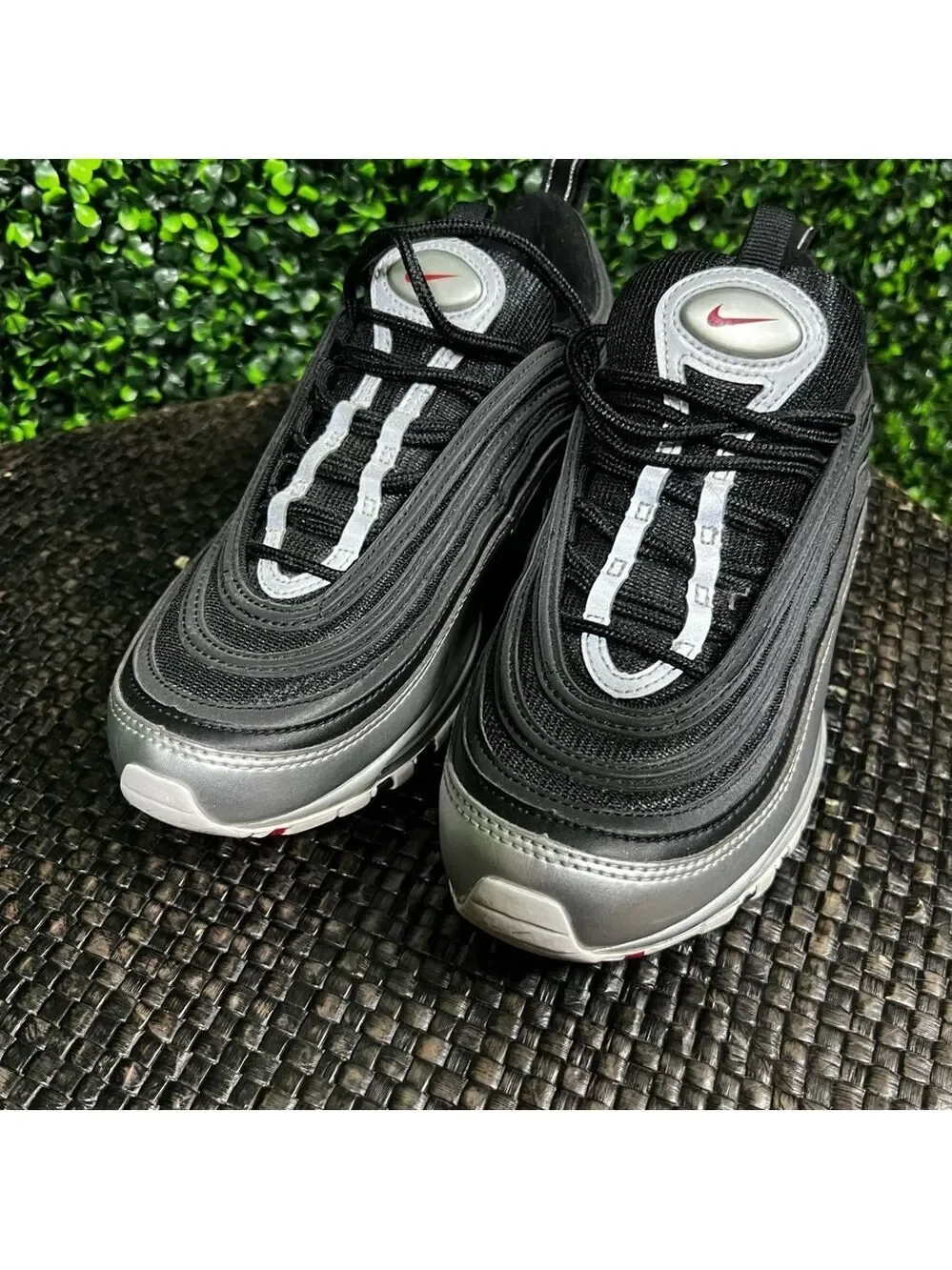 NIKE | Air Max 97 (Metallic Silver and Black - 2018)